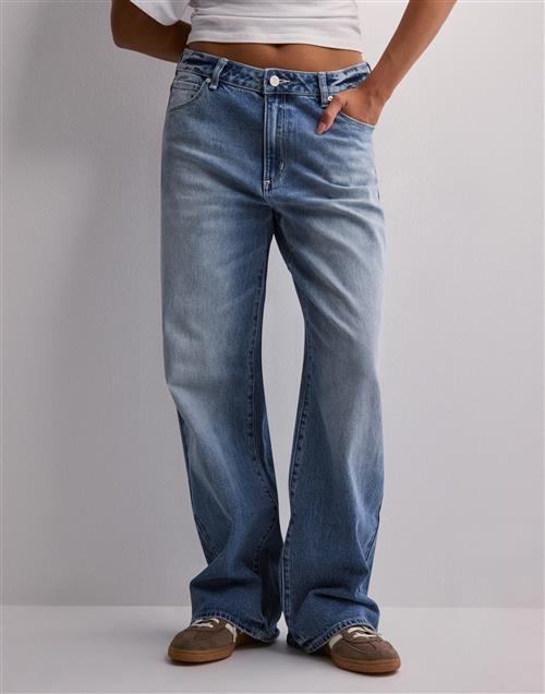 Se Abrand Jeans - Blå - 95 Baggy Vesta ved Nelly