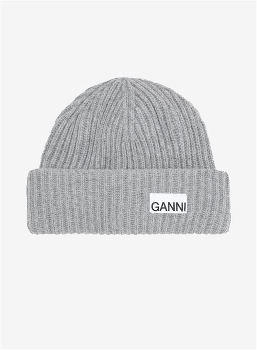 Se Ganni Structured Rib Beanie Paloma Melange ved Number Nine