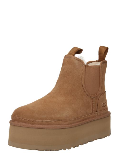 Se UGG Chelsea Boots 'Neumel'  pueblo ved About You