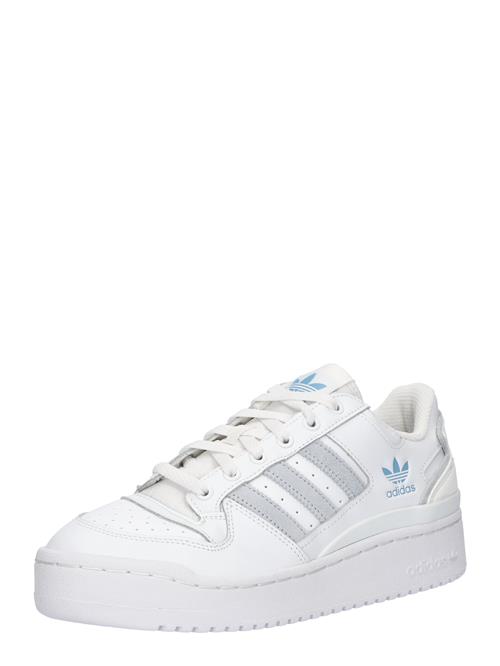 Se ADIDAS ORIGINALS Sneaker low 'Forum Bold'  lyseblå / lysegrå / hvid ved About You