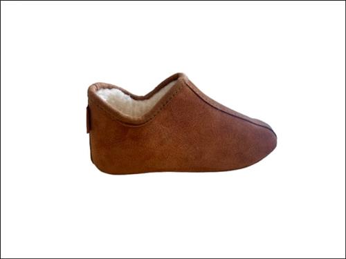 Se Royal Slippers Peter Pan Young Kvinde Cognac Hjemmesko Str 33 - hos Magasin ved Magasin