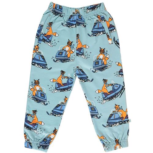 Se Småfolk Sweatpants i Stratosphere med snescooter mønster | Blå | 4-5 years ved Babyshop