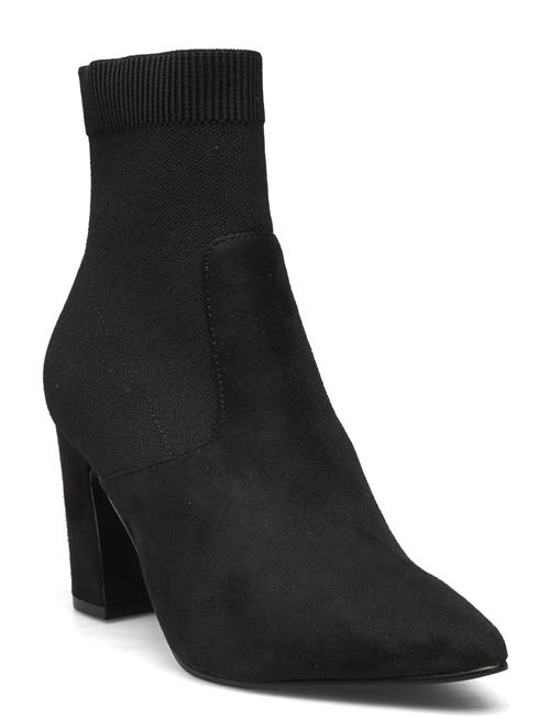 Se Steve Madden Research Bootie Steve Madden Black ved Booztlet