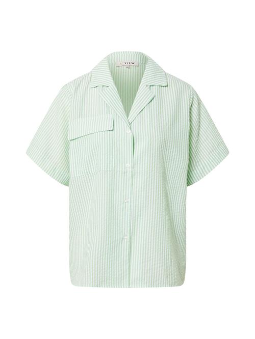 Se A-VIEW Bluse 'Mili'  pastelgrøn / offwhite ved About You