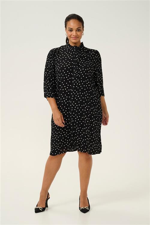 Kaffe Curve Kcvilna Ami Shirt Dress Kvinde Black/white Dot Midi Kjoler Str 46 - Viskose hos Magasin