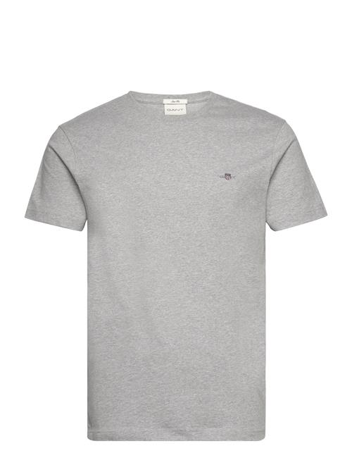 Se GANT Slim Shield Ss T-Shirt GANT Grey ved Booztlet