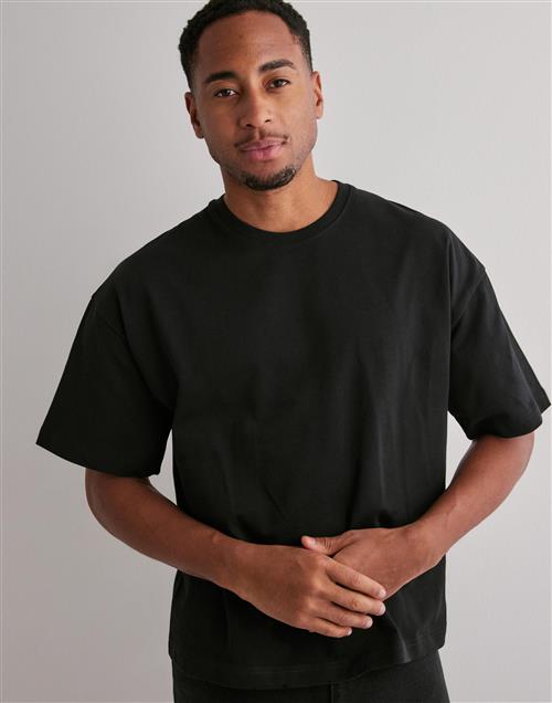 Q Boxy Blank Tee Oversized t-shirts Sort