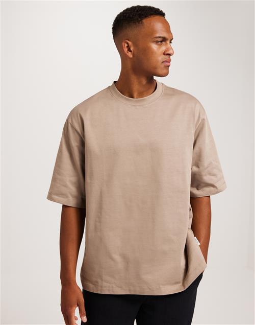 Only & Sons Onsmillenium Ovz Ss Tee Noos Oversized t-shirts Beige