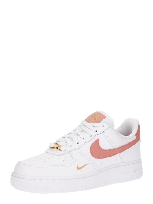 Se Nike Sportswear Sneaker low 'Air Force 1 '07 Essential'  hvid ved About You