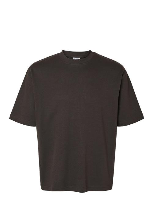 Se Selected Homme Slhlooseoscar Ss O-Neck Tee Noos Selected Homme Brown ved Booztlet