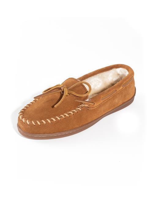 Se Minnetonka Mokassin 'Pileline hardsole'  brun ved About You