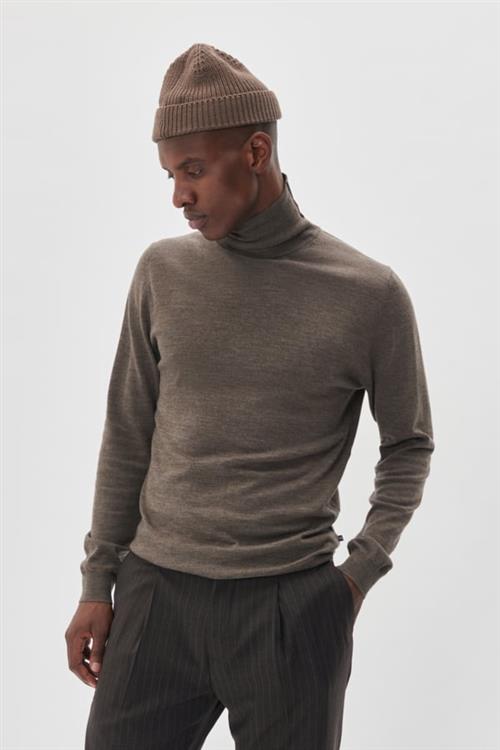 Se Matinique Maparcusman Merino Mand Brown Soil Melange Turtlenecks Regular Fit Str XXL Merino - hos Magasin ved Magasin