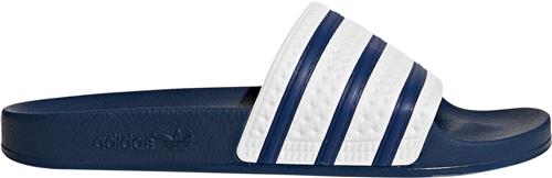 Se adidas Adilette Badesandaler Mand Blå Sandaler & Badesko Str 47 1/3 - hos Magasin ved Magasin