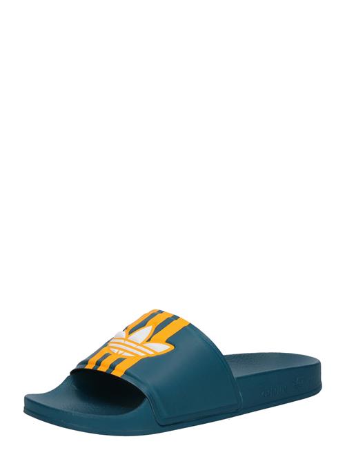 Se ADIDAS ORIGINALS Pantoletter 'Adilette'  safran / petroleum / hvid ved About You