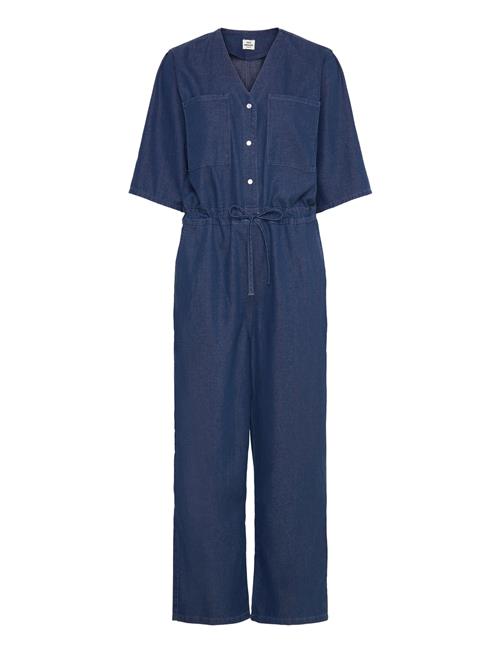 Se Mads Nørgaard Soft Denim Vianna Jumpsuit Mads Nørgaard Blue ved Booztlet