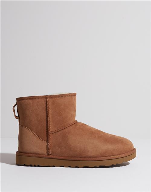 UGG M Classic Mini Boots & Støvler Brun