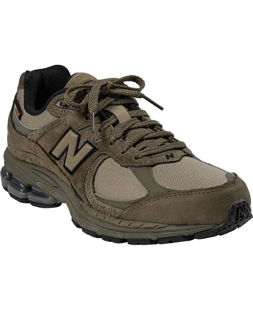 Se New Balance New Balance 2002r Mand Green Sneakers Str 44 - hos Magasin ved Magasin