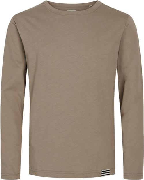 Se Mads Nørgaard - Copenhagen Organic Thorlino L/S Tee FAV Str 14 år - Rainy Day Langærmede T-shirts Bomuld hos Magasin ved Magasin