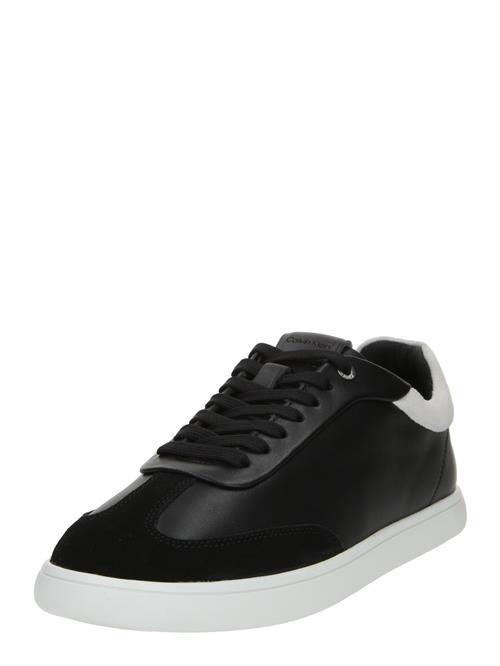 Se Calvin Klein Sneaker low  sort / hvid ved About You