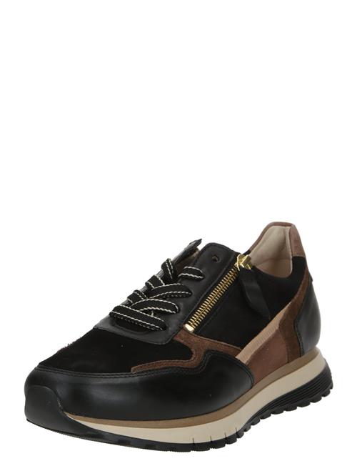 Se GABOR Sneaker low  brun / cappuccino / sort ved About You