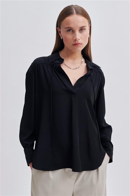 Se Second Female Cibelle Tunic Blouse Kvinde Black Langærmede Bluser Str S - Viskose hos Magasin ved Magasin