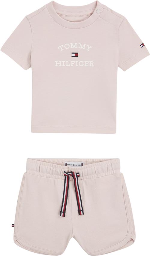 Tommy Hilfiger Baby TH Logo Short SET Str 6 mdr / 68 cm - Whimsy Pink Kortærmede T-shirts hos Magasin