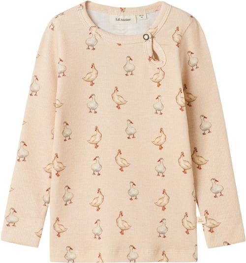 Lil' Atelier Nmfgavo ELI LS Slim TOP LIL Str 116 - Sand Dollar Toppe hos Magasin