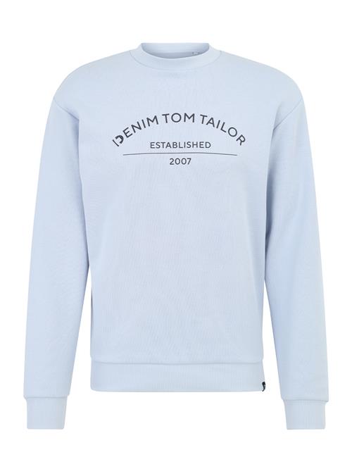 Se TOM TAILOR DENIM Sweatshirt  lyseblå / sort ved About You