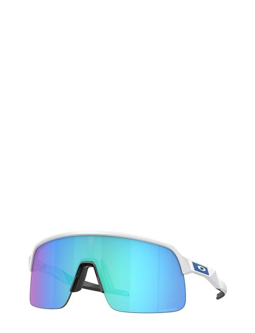 Se OAKLEY Sutro Lite OAKLEY White ved Booztlet