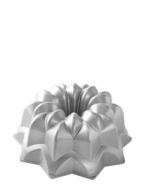 Nordic Ware Vintage Star Bundt® Pan Nordic Ware Silver