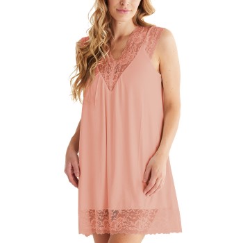 Se Damella Viscose Plain Sleeveless Nightdress Rosa viskose X-Large Dame ved Timarco