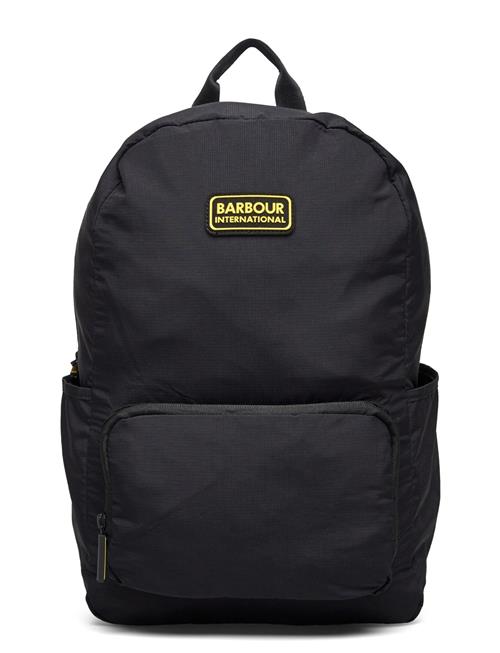 Se Barbour B.intl Racer Backpack Barbour Black ved Booztlet