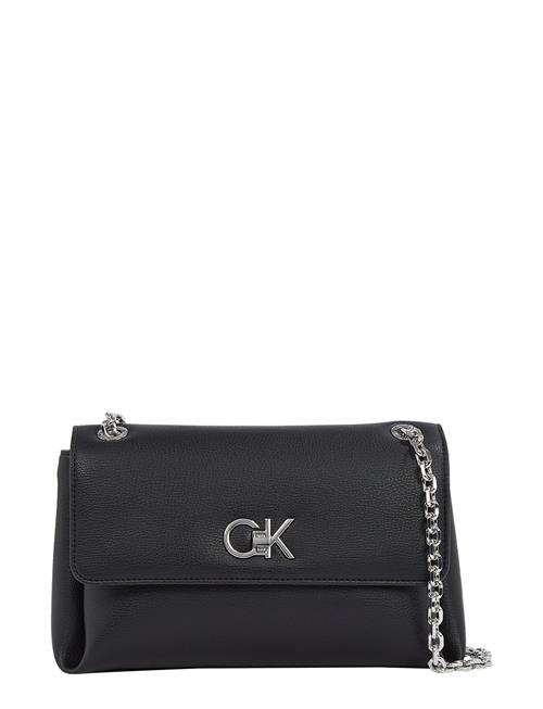 Se Calvin Klein Re-Lock Conv Shoulder Bag_Pbl Calvin Klein Black ved Booztlet