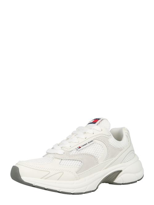 Se Tommy Jeans Sneaker low 'THE CONEY'  hvid / uldhvid ved About You