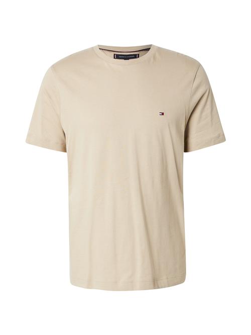 Se TOMMY HILFIGER Bluser & t-shirts 'ESS SEASONAL'  beige ved About You