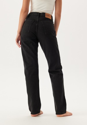 Se Dr. Denim Arch Black Used 25/30 ved Bubbleroom