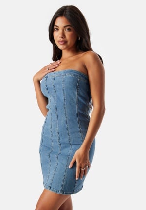 Se VERO MODA Vmzoie Sl Short Denim Dress Light Blue Denim L ved Bubbleroom