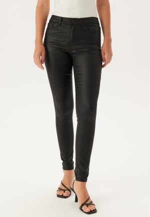 Se VERO MODA Vmflash Mr Skinny Coated Pants Black S/32 ved Bubbleroom