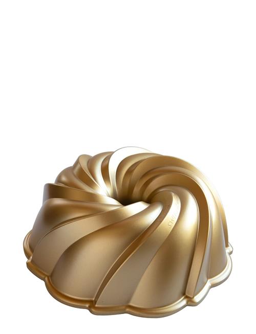 Nordic Ware Swirl Bundt® Pan Nordic Ware Gold