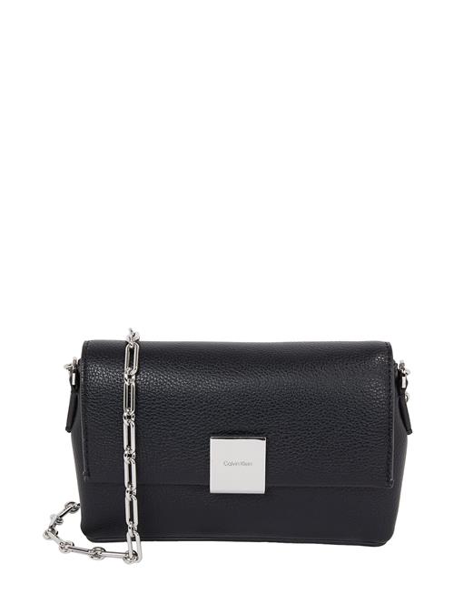 Calvin Klein Ck Plaque Sm Crossbody W/Chain Calvin Klein Black