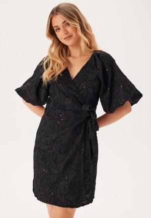 Se Object Collectors Item Objfara Re 2/4 Wrap Dress Black 44 ved Bubbleroom