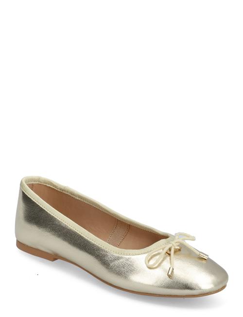 Steve Madden Blossoms Ballerina Steve Madden Gold