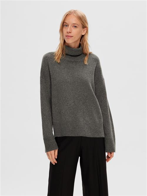 Se SELECTED FEMME Pullover  grå / mørkegrå ved About You