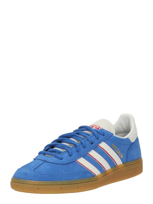 Se ADIDAS ORIGINALS Sneaker low 'Handball Spezial'  blå / rød / hvid ved About You