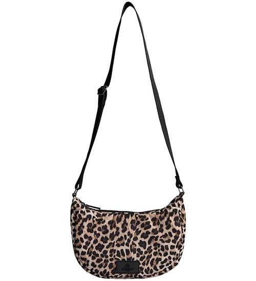 Se Markberg Skuldertaske - Recylcled - DropMBG - Leopard ved KidsWorld
