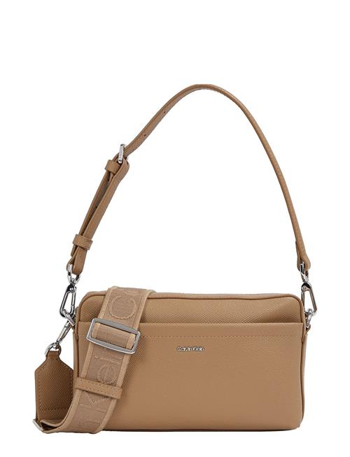 Calvin Klein Ck Must Conv Camera Bag_Caviar Calvin Klein Beige