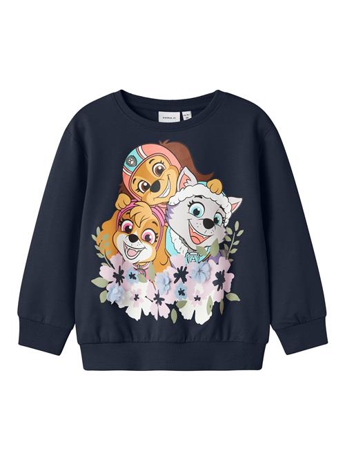 Se NAME IT Sweatshirt 'NMFJURA PAW'  navy / lysebrun / grå / lysviolet ved About You