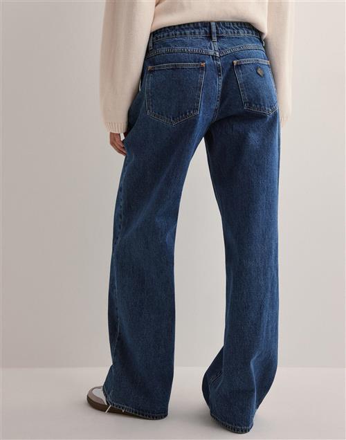 Se Abrand Jeans - Blå - 99 Low Baggy Bella ved Nelly