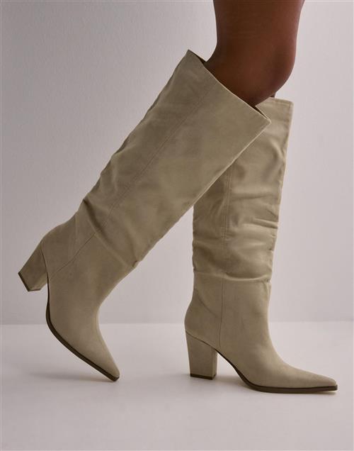 Nelly - Beige - Wide Leg Pointy Soft Boot