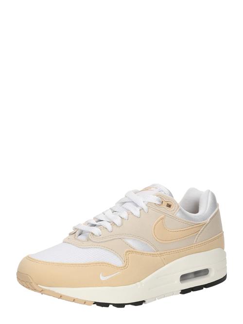 Se Nike Sportswear Sneaker low 'AIR MAX 1 '87'  cappuccino / hvid ved About You